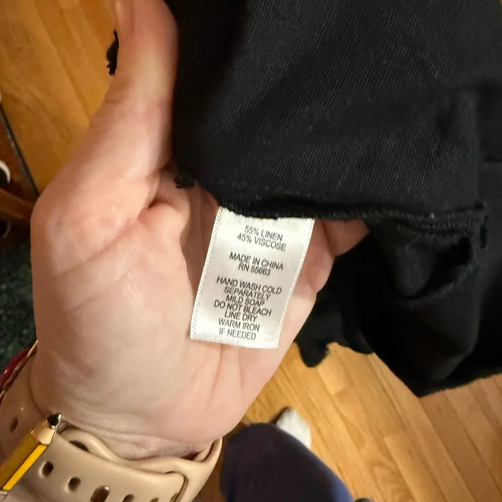 Forcynthia Black Linen Dress with Embroidered Sleeves - Picture 9 of 9